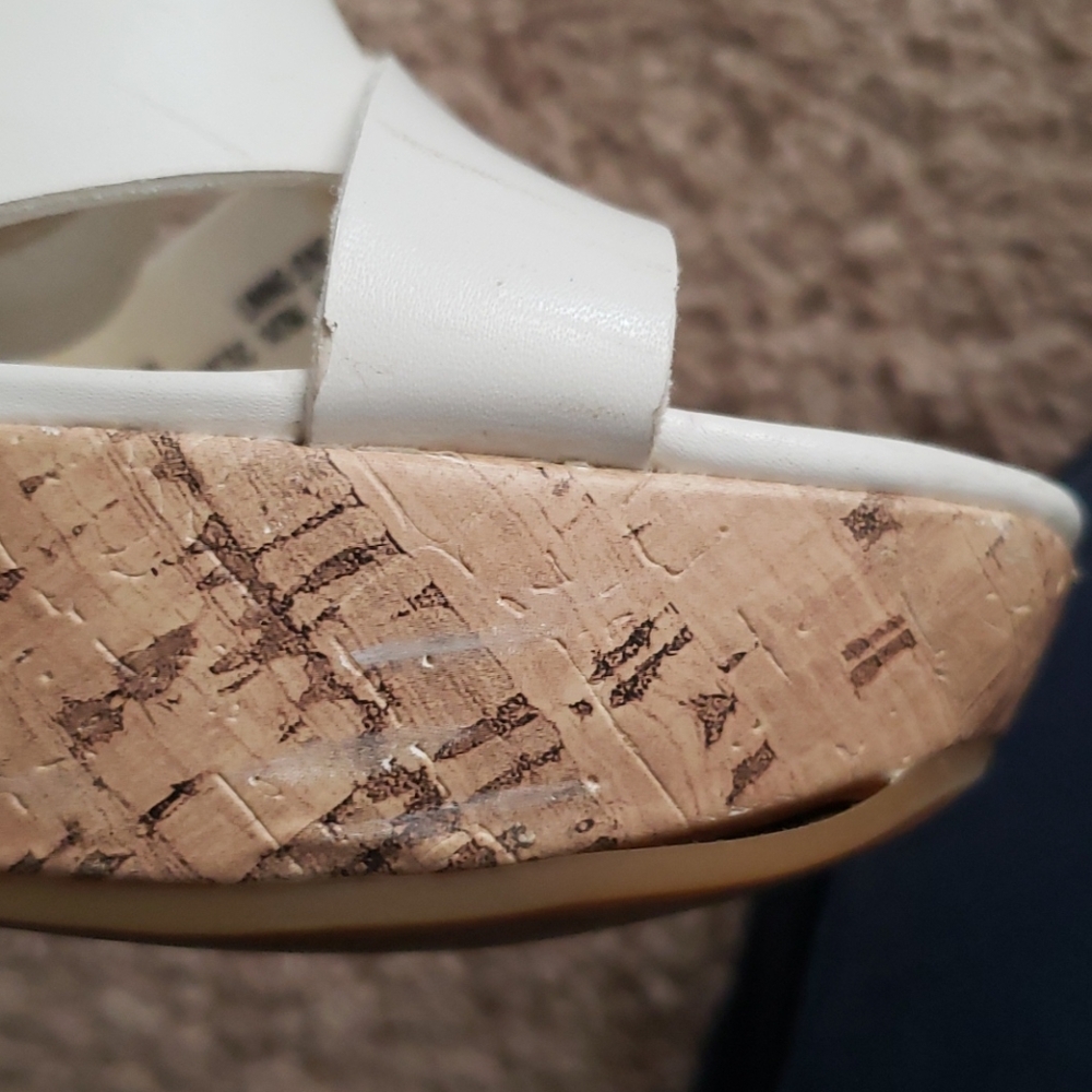 Chaps White Wedge Sandals Strappy Ankle Strap Womens Size 6 - Picture 11 of 14